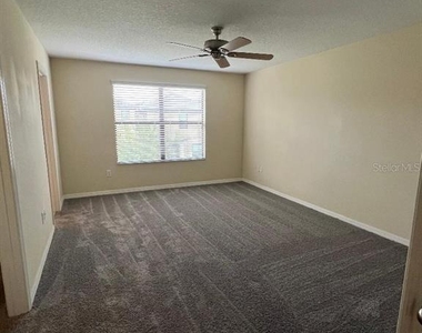 1142 Ballard Green Place - Photo Thumbnail 11