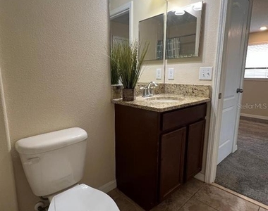 1142 Ballard Green Place - Photo Thumbnail 8