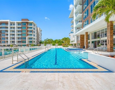 900 N Osceola - Photo Thumbnail 39