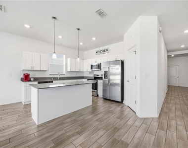 122 Inman Boulevard - Photo Thumbnail 10