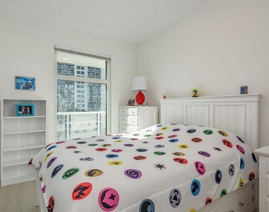 415 Island Way - Photo Thumbnail 23