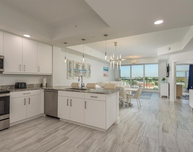 415 Island Way - Photo Thumbnail 7