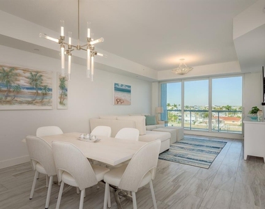 415 Island Way - Photo Thumbnail 17