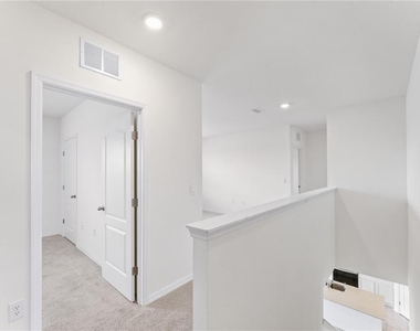 5038 Foxglove Circle - Photo Thumbnail 21