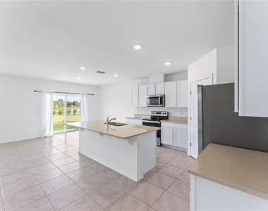 5038 Foxglove Circle - Photo Thumbnail 9