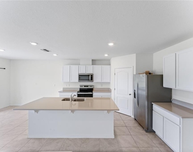 5038 Foxglove Circle - Photo Thumbnail 8