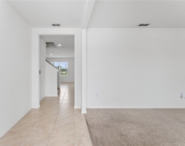5038 Foxglove Circle - Photo Thumbnail 4
