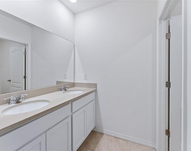 5038 Foxglove Circle - Photo Thumbnail 39