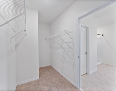 5038 Foxglove Circle - Photo Thumbnail 32