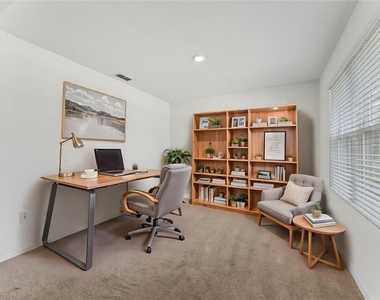 5038 Foxglove Circle - Photo Thumbnail 6