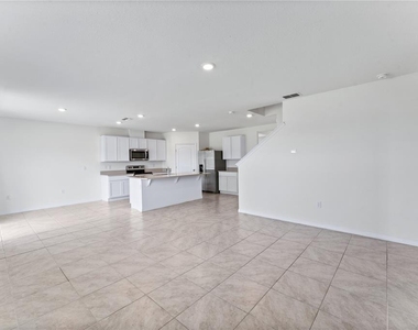 5038 Foxglove Circle - Photo Thumbnail 10