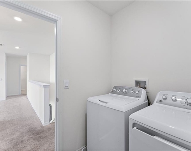 5038 Foxglove Circle - Photo Thumbnail 38