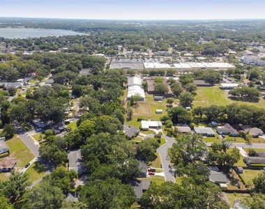 535 W Palmeden Drive - Photo Thumbnail 69