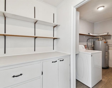 535 W Palmeden Drive - Photo Thumbnail 34