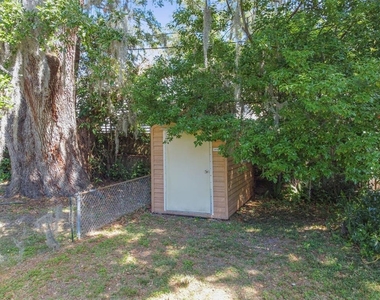 535 W Palmeden Drive - Photo Thumbnail 55