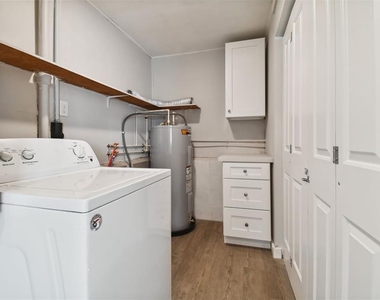 535 W Palmeden Drive - Photo Thumbnail 27