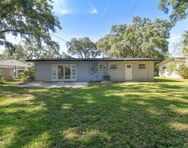 535 W Palmeden Drive - Photo Thumbnail 40