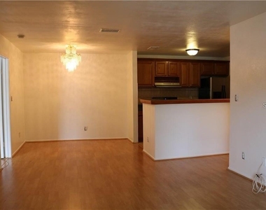 1400 Gandy Boulevard N - Photo Thumbnail 2