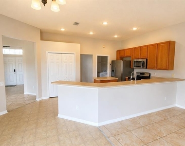 1607 Avondale Ridge Drive - Photo Thumbnail 7