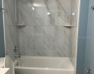 495 Las Cortes Lane - Photo Thumbnail 8