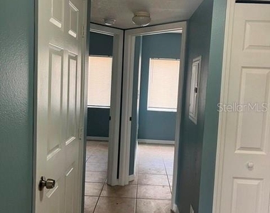495 Las Cortes Lane - Photo Thumbnail 16