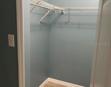 495 Las Cortes Lane - Photo Thumbnail 15