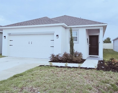 5539 Maddie Drive - Photo Thumbnail 2