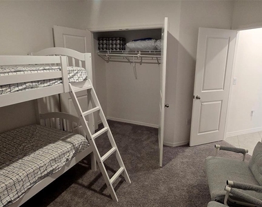 5539 Maddie Drive - Photo Thumbnail 28
