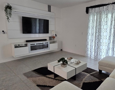 5539 Maddie Drive - Photo Thumbnail 12