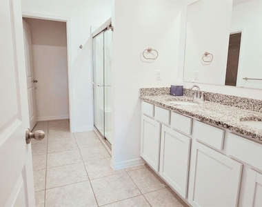 5539 Maddie Drive - Photo Thumbnail 17