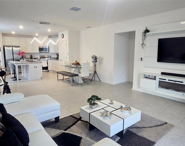 5539 Maddie Drive - Photo Thumbnail 21