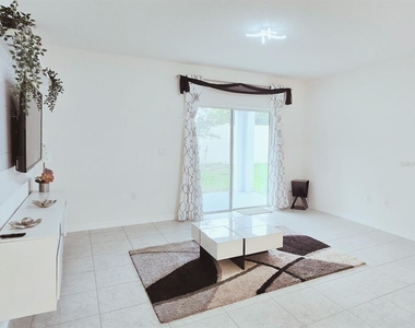 5539 Maddie Drive - Photo Thumbnail 14