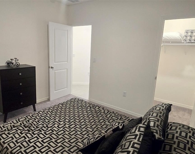 5539 Maddie Drive - Photo Thumbnail 23