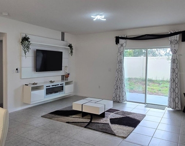 5539 Maddie Drive - Photo Thumbnail 12