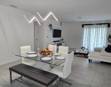 5539 Maddie Drive - Photo Thumbnail 10