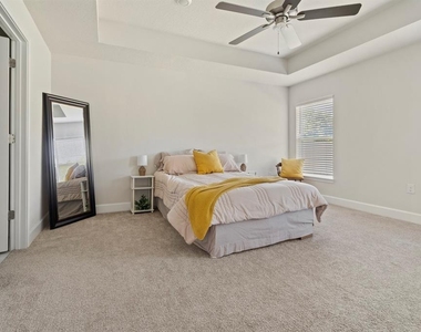 4224 Sagefield Drive - Photo Thumbnail 13