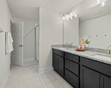 4224 Sagefield Drive - Photo Thumbnail 23