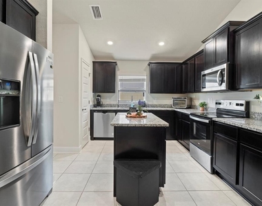 4224 Sagefield Drive - Photo Thumbnail 10