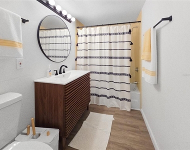 623 Midway Drive - Photo Thumbnail 17