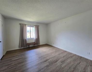 623 Midway Drive - Photo Thumbnail 11