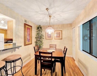 700 Midway Drive - Photo Thumbnail 7