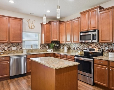 1454 Lake Side Avenue - Photo Thumbnail 15