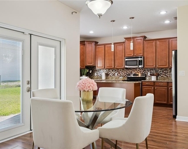1454 Lake Side Avenue - Photo Thumbnail 12