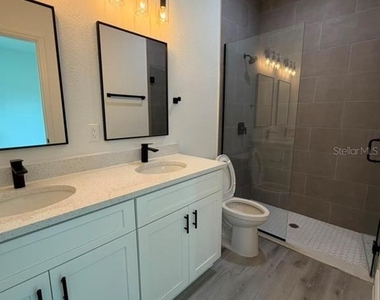 5978 Sw 154th Lane Road - Photo Thumbnail 4