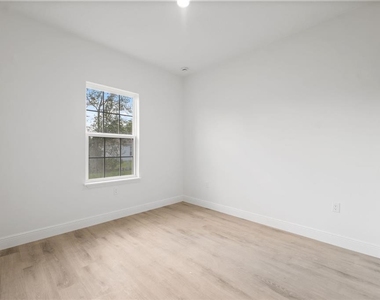 14152 Sw 44th Avenue - Photo Thumbnail 18