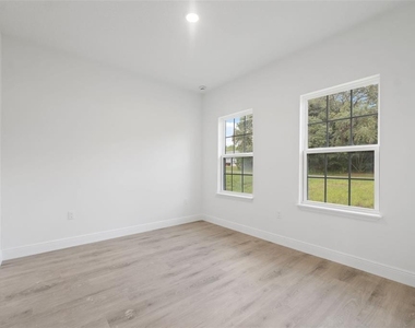 14152 Sw 44th Avenue - Photo Thumbnail 24