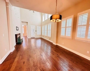 7761 Laureate Boulevard - Photo Thumbnail 3