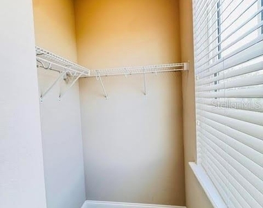 7761 Laureate Boulevard - Photo Thumbnail 16