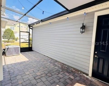 7761 Laureate Boulevard - Photo Thumbnail 8
