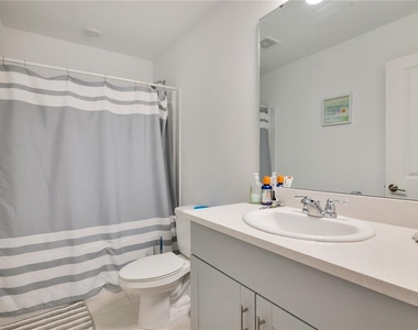 2986 Canary Avenue - Photo Thumbnail 9